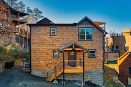 Close to Parkway/Pool/Hot Tub/Theater/Game Room/Fire Pit/Pet Friendly